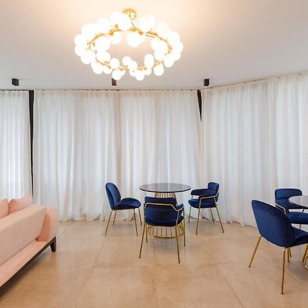 Hotel Lifetime Батуми Экстерьер фото