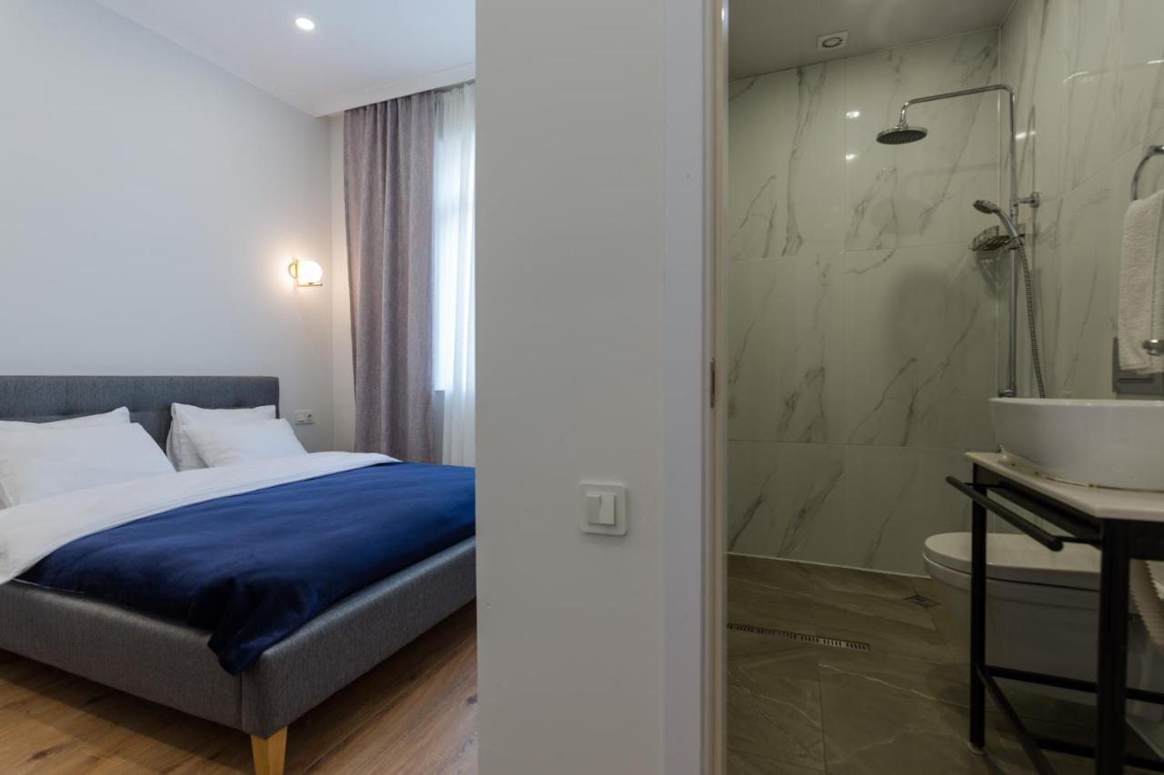 Hotel Lifetime Батуми Экстерьер фото