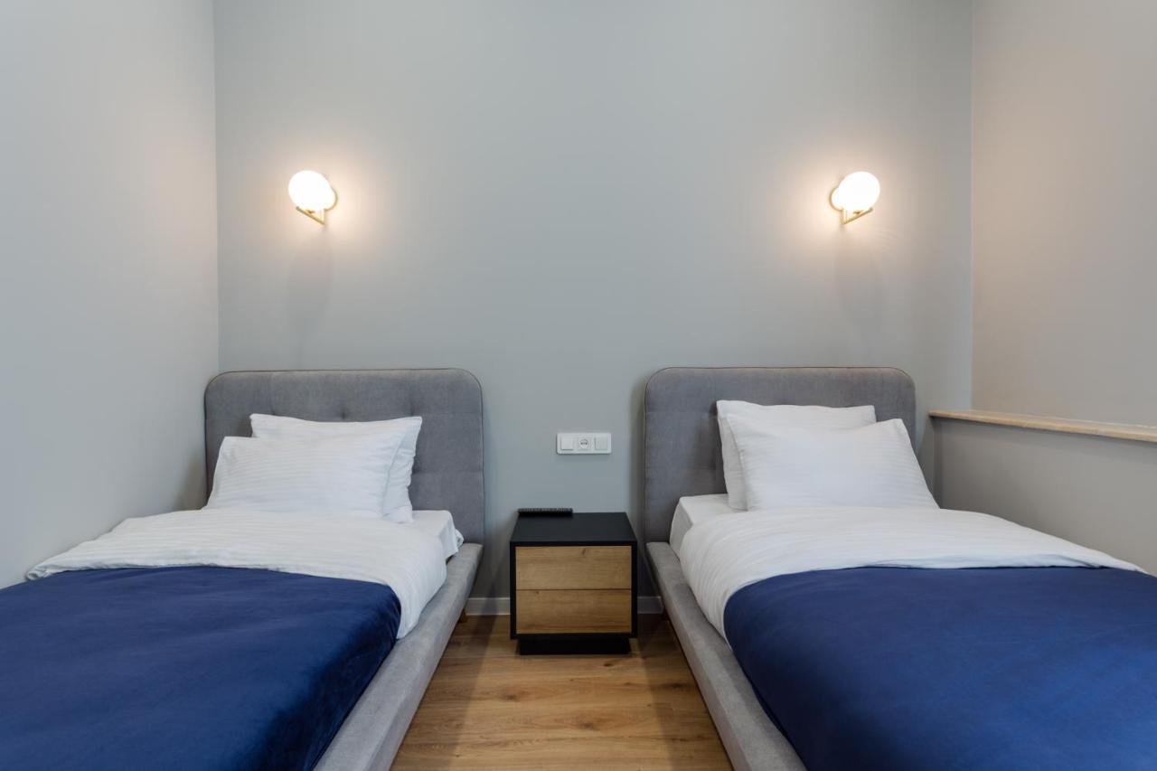 Hotel Lifetime Батуми Экстерьер фото